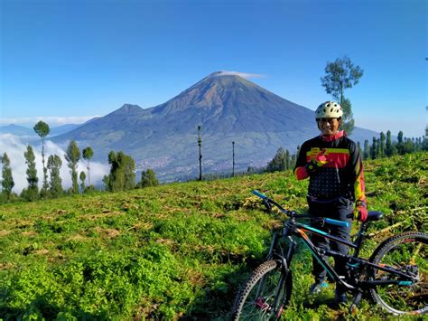 Adventure Trek Sindoro Sumbing