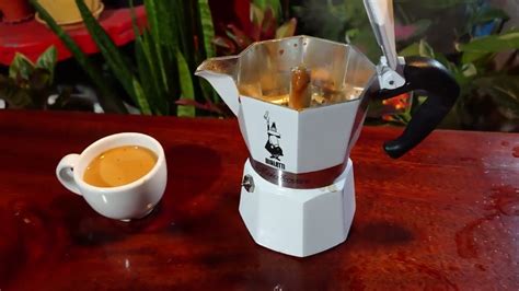 Crema Valve Moka Pot By Daypresso Youtube