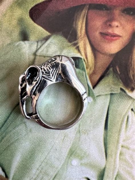 Elephant silver ring - Gem