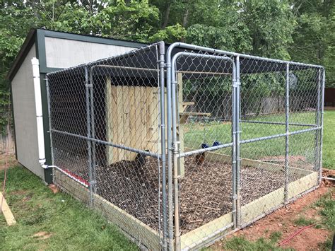 How To Make A Dog Kennel Into A Chicken Coop - Dog House