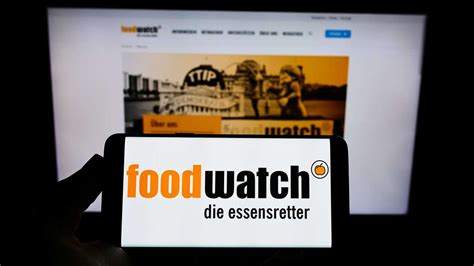 Foodwatch fordert Beschränkung der Werbung für Junkfood und Limonaden