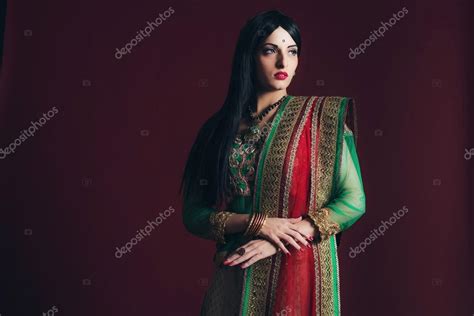 Vintage Bollywood fashion woman — Stock Photo © ysbrand #102670910