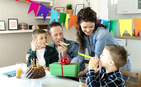 GOLDGE 18 Stück Regenbogenstift Stifte Kinder 7 in 1 Farben Regenbogen