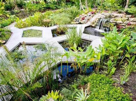 There's A Secret Butterfly Garden Nestled In Florida's Most Enchanting Botanical Oasis