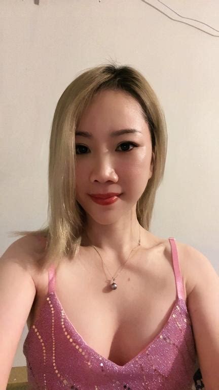 Hot Sexy Lady Offer Good Massage And Service Singapore