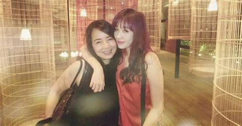 Sau Vlog đá xoáy của JV mẹ hot girl Mie lên tiếng bênh vực con gái