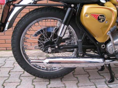 JAMES BOND 1965 BSA LIGHTNING 007 REPRODUCTION MOTORCYCE