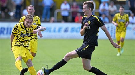 Trotz Pokalaus Trainer Janßen lobt das Team des VfB Homberg