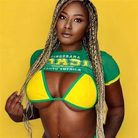 Xeinna Rose S Gallery Nude Pics XHamster