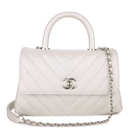 Chanel White Handbag | semashow.com