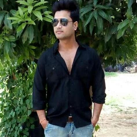 Manoj India Gay Travel Buddy