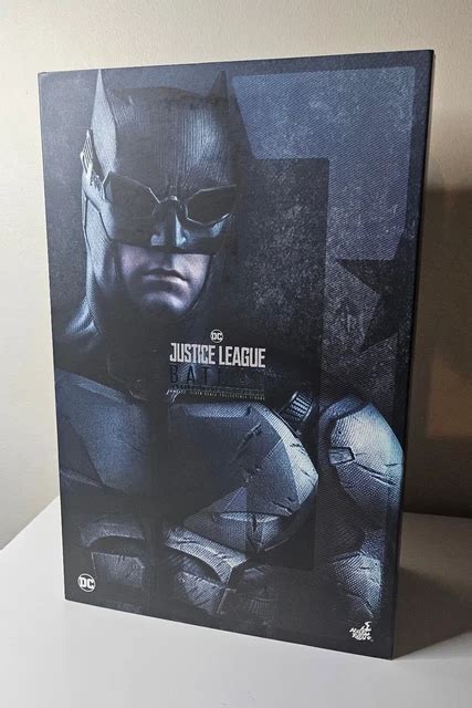 Hot Toys Jl Batman Tactical Batsuit Version Mms Action Figure Misb Picclick Ca
