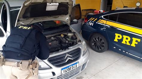 Autom Vel Roubado E Placas Clonadas Recuperado Na Br Em Rio