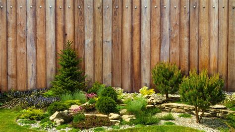 What Are The Different Types Of Wooden Fences To Consider