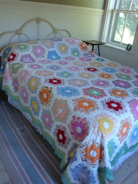 Vintage Grandmothers Flower Garden Quilt 1940s Delightful