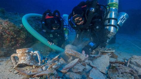 Antikythera Shipwreck - Woods Hole Oceanographic Institution