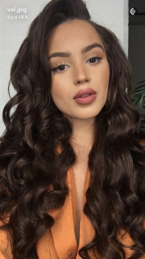 Best Hot Curly Hair Styles Longdarkhair In 2020 Hair Styles Curly