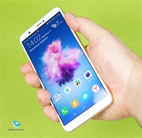 Mobile-review.com Лучшие бюджетные смартфоны Huawei