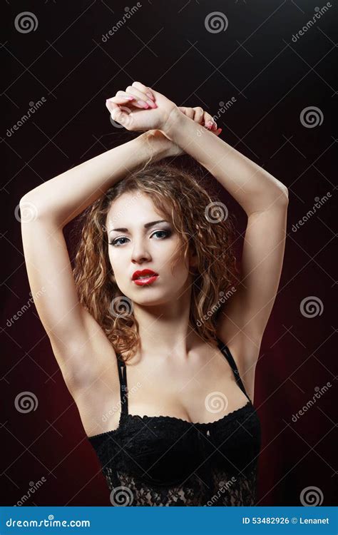 Femme Dans La Lingerie Noire Photo Stock Image Du Fuselage