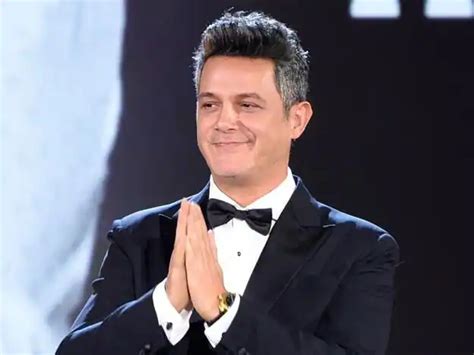 Alejandro Sanz Duramente Criticado En Las Redes Tras Disculparse Con Su