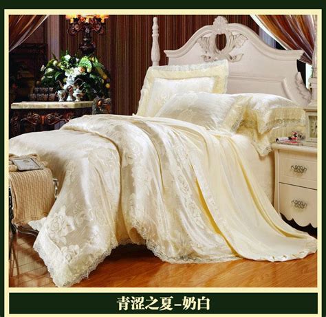 Luxury Brand White Lace Satin Jacquard Bedding Set Sets King Queen Size