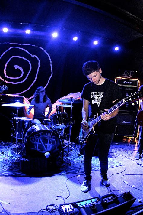 Whirr played Saint Vitus with Nothing and Dead Leaf Echo (pics & video)