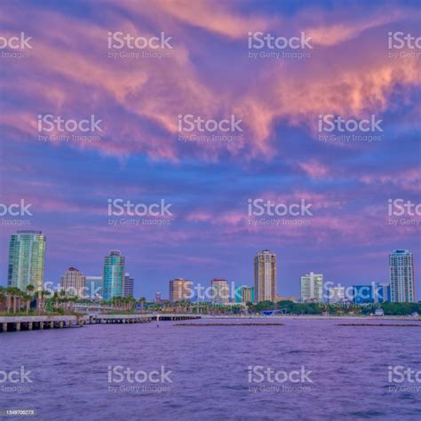 St Petersburg Waterfront Sunrise Stock Photo - Download Image Now ...