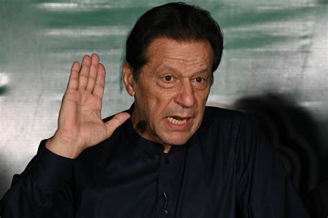 Pakistan L Ex Premier Ministre Imran Khan Inculp Pour Divulgation De