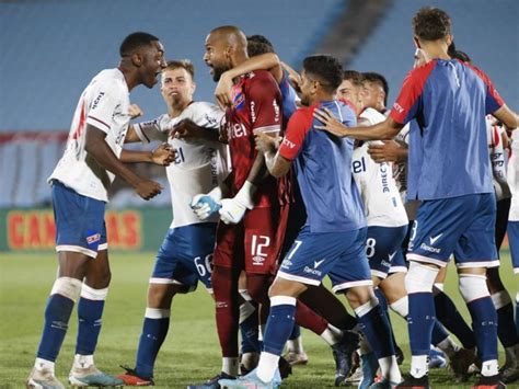 Nacional ganó el primer clásico del año por penales y Mejía fue el