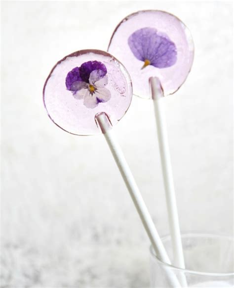 Kitchen Corners: Edible Flower Lollipops