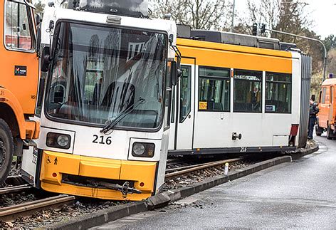 Straßenbahn in Mainz entgleist 29 Verletzte news ORF at