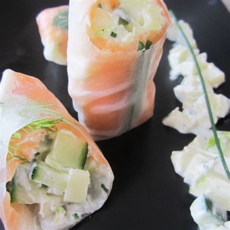 Rouleaux de printemps au saumon fumé façon norvégienne Exotic food