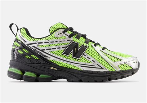 New Balance 1906r Neon Green Silver Black M1906rcg