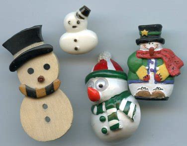 snowman buttons 1 has moveable eyes