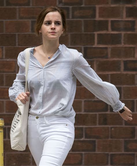 Emma Watson Casual Style - New York City 05/29/2017 • CelebMafia