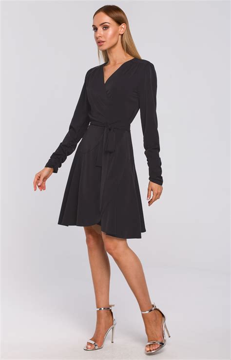 Robe Portefeuille Vas E Noire Chic Et L Gante Manches Longues Et