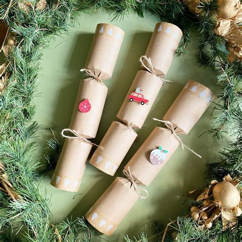 diy christmas cracker kit eco friendly plastic  recyclable
