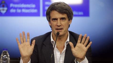 Prat Gay pasó del 25 al 42 por ciento de inflación