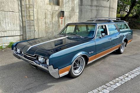 1967 Oldsmobile Vista Cruiser Station Wagon Artofit