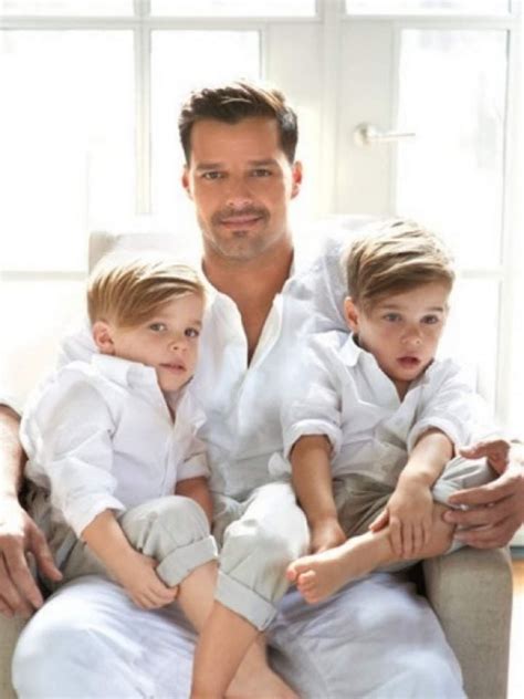 En quién se refugia Ricky Martin tras su divorcio de Jwan Yosef MDZ