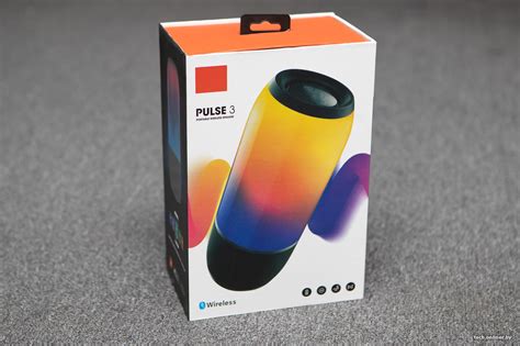 Посмотрели, послушали и сравнили фейковые и оригинальные колонки JBL