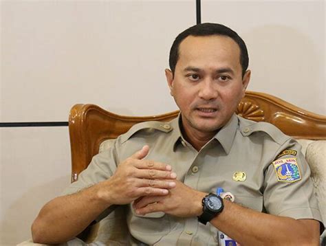 Wow Anggaran Baju Anyar DPRD DKI Jakarta Rp3 Miliar Pakai