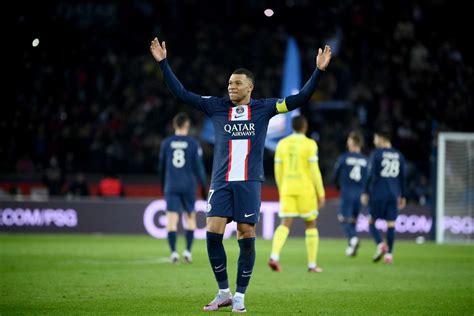 La victoire du PSG contre Nantes et le record pour Kylian Mbappé