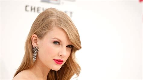 Inside Taylor Swift’s London House-Hunting Process, and Other Imagined ...