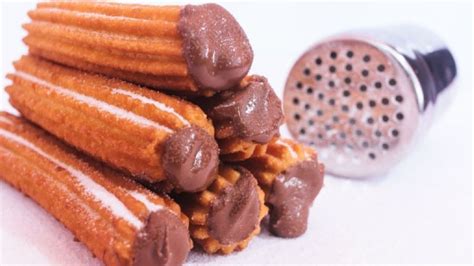 Comienza La Semana Con Deliciosos Churros Azucarados Con Canela En