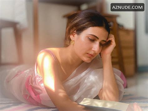 FATIMA SANA SHAIKH Nude AZNude