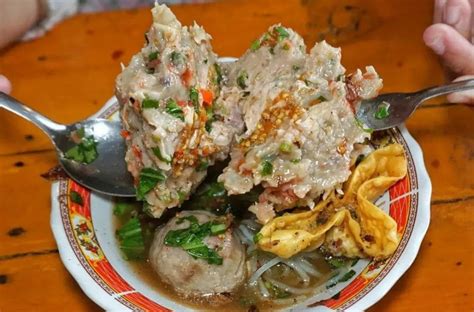 rekomendasi bakso urat  malang