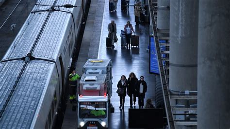 Huelgas En Renfe Cercan As Y Adif Este Febrero Estos Son Los D As Con