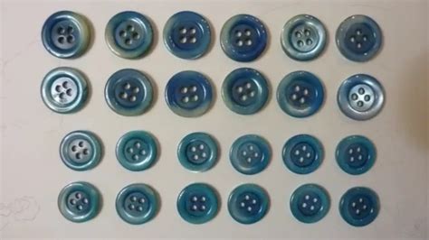 Lot De Boutons Nacre Color E Bleue Mm Et Mm Eur