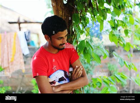 Indian Man Arms Crossed Leaning Hi Res Stock Photography And Images Alamy